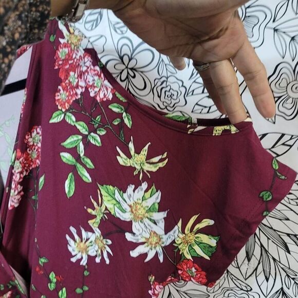 NWT 3XL stretchy floral wrap dress knee-length red exposed shoulder flirty POSES - Picture 3 of 9